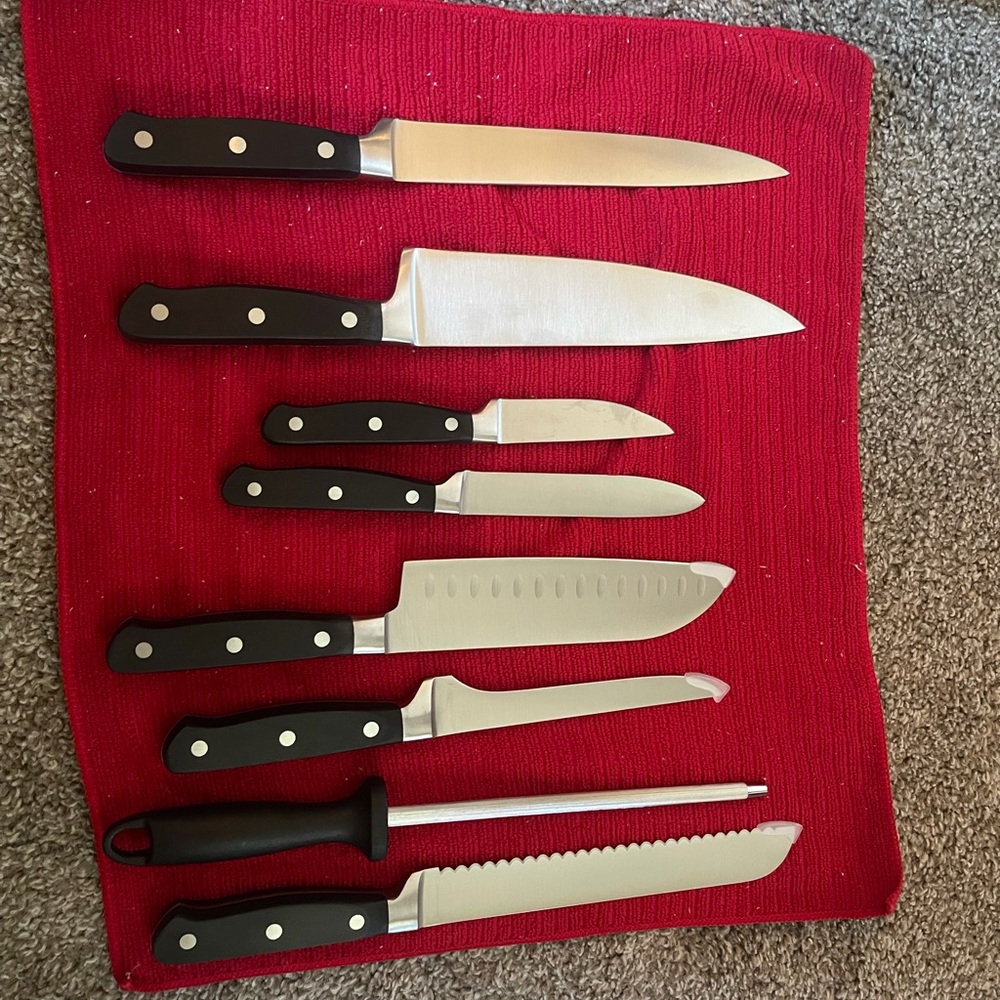 Knife block with brand new knifes neverusedbefore